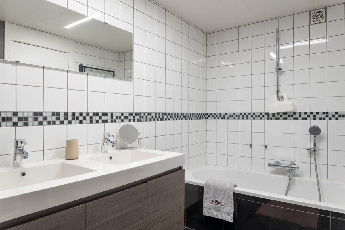 De Clementina badkamer — B&B Burgemeestershof