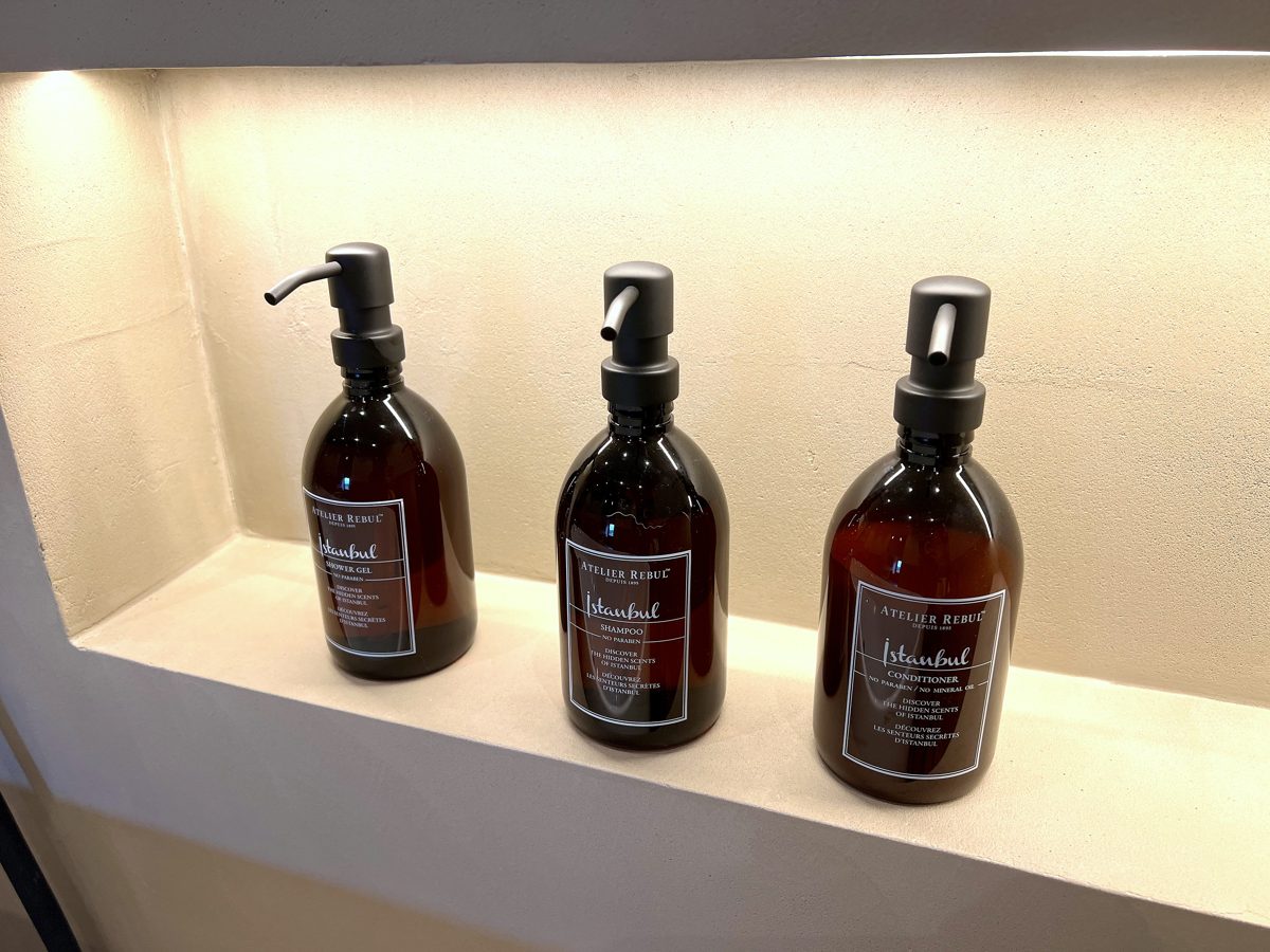 De Galmart Atelier Rebul badkamer amenities — B&B nabij Gent